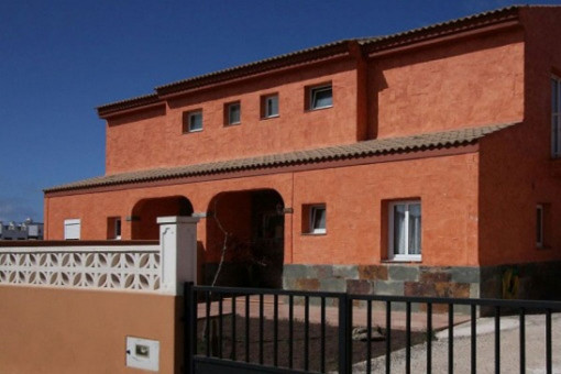 Modern and furnished villa with a very nice...