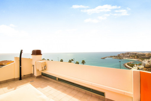 Roof terrace with sea views